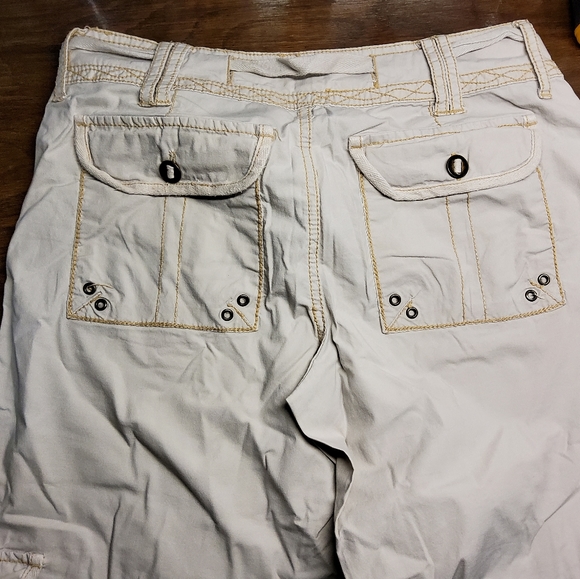Tan Cache Size 2 Capris - Picture 3 of 4